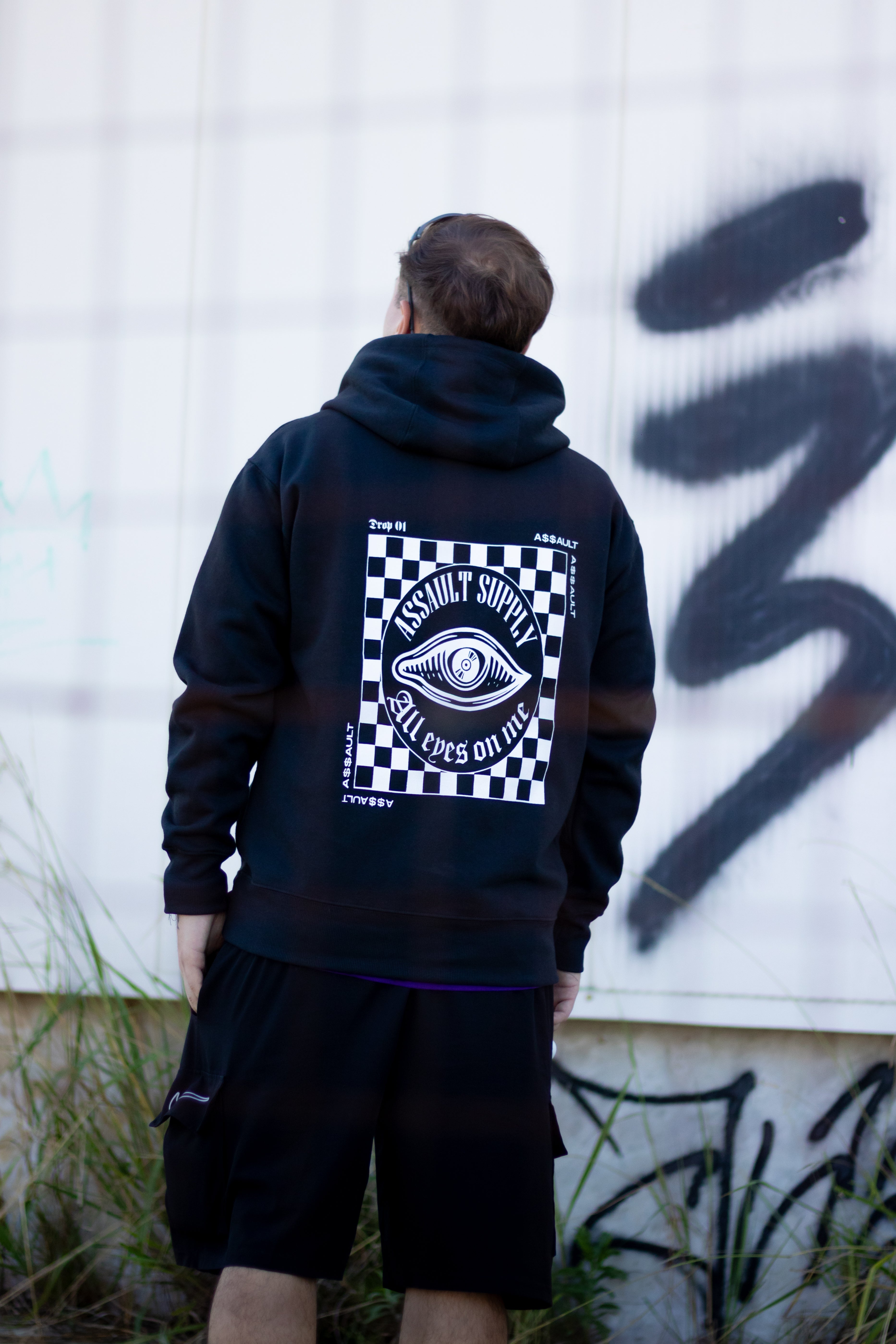 Hoodie 'All eyes on me' color Negro